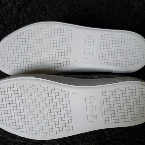 Silver sparkles slip ons - Picture 4 of 5